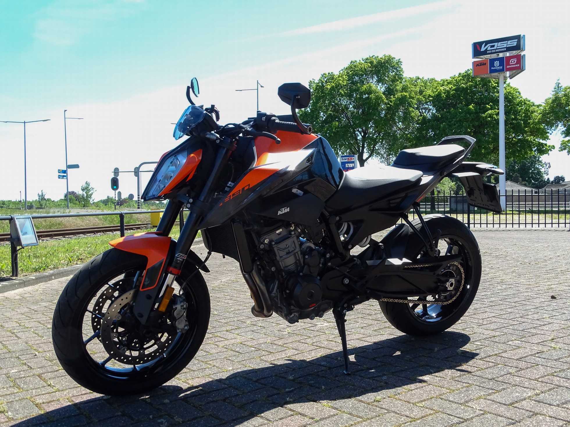 KTM 890 DUKE