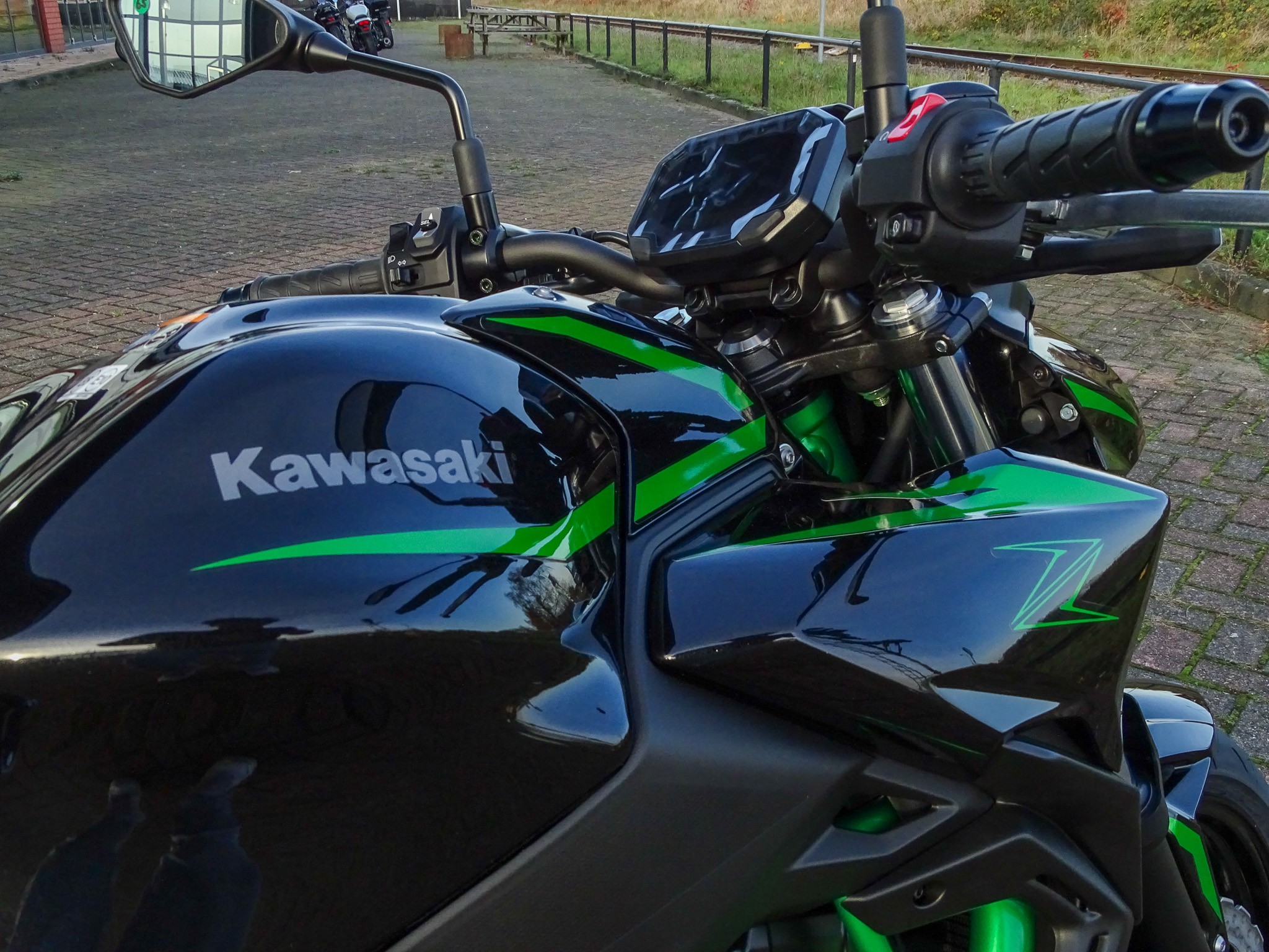 KAWASAKI - Z650
