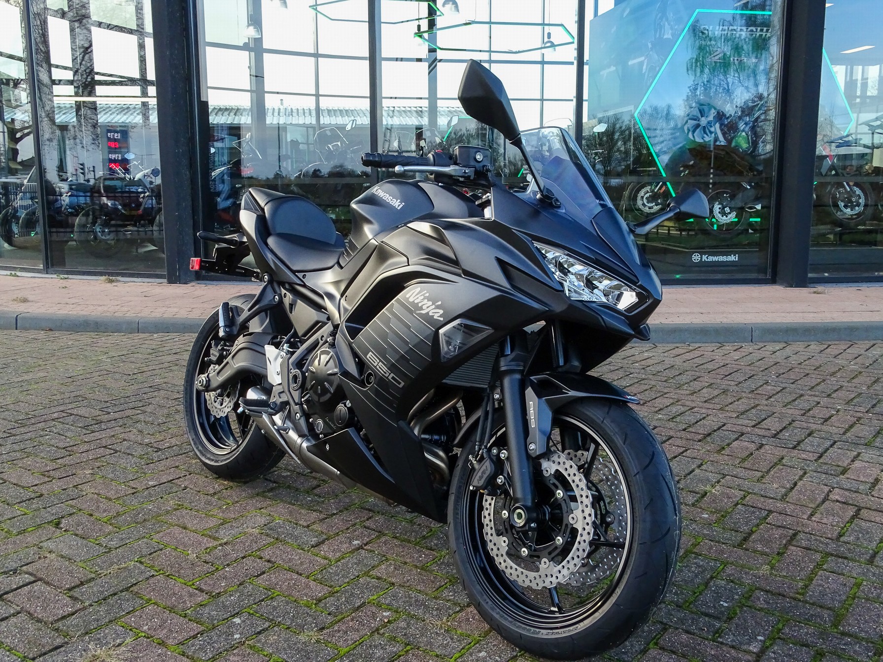 KAWASAKI NINJA 650