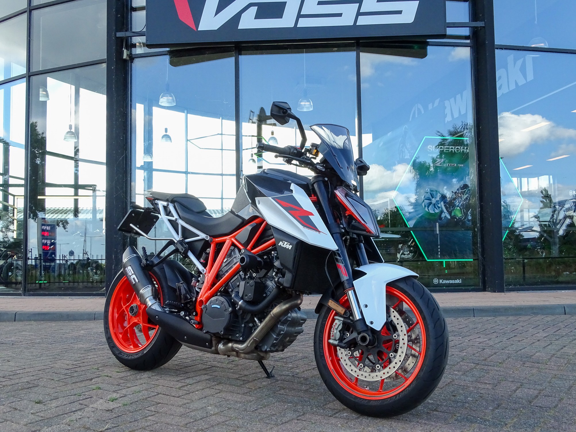 KTM 1290 SUPER DUKE R