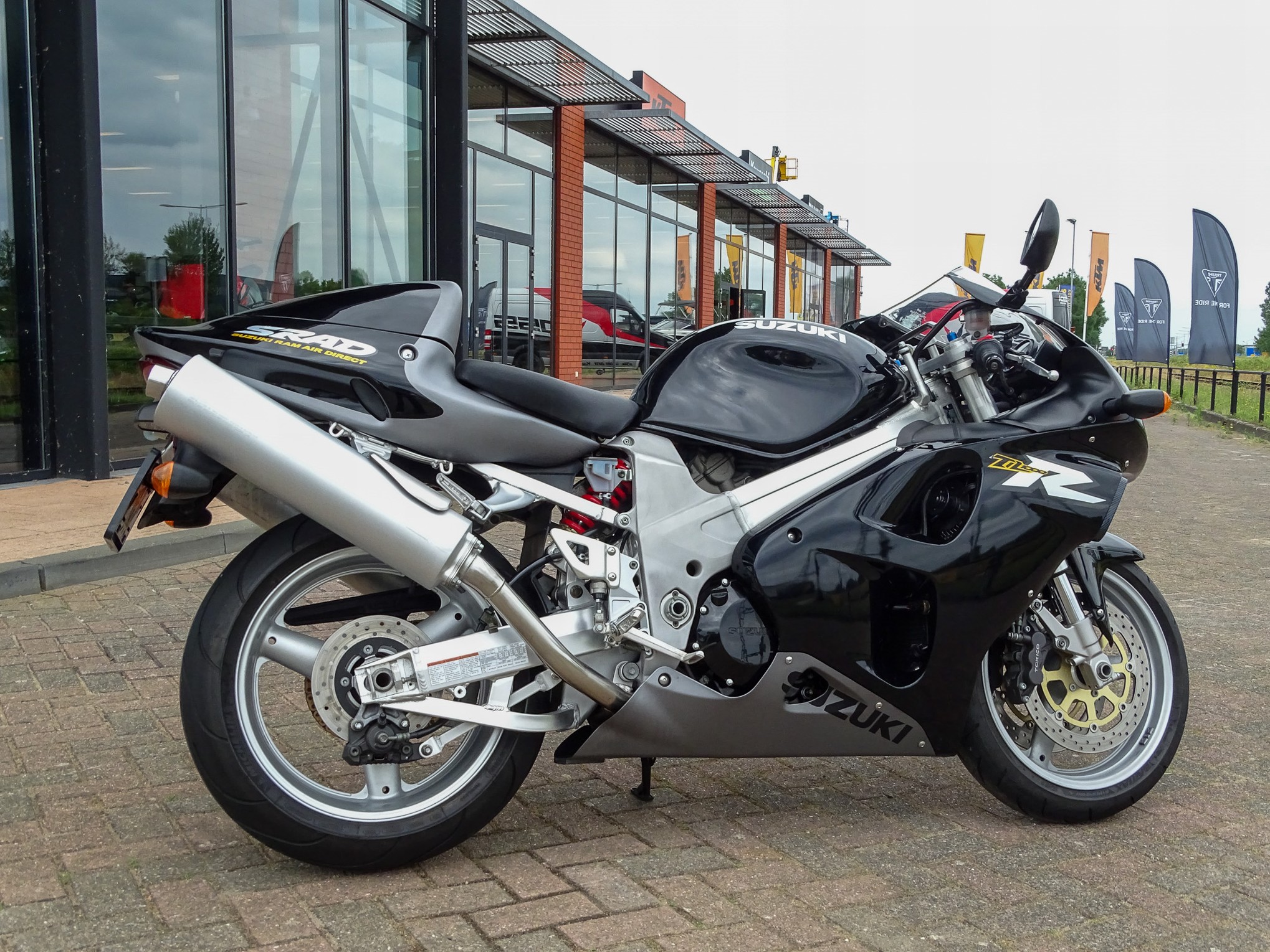 SUZUKI TL 1000R