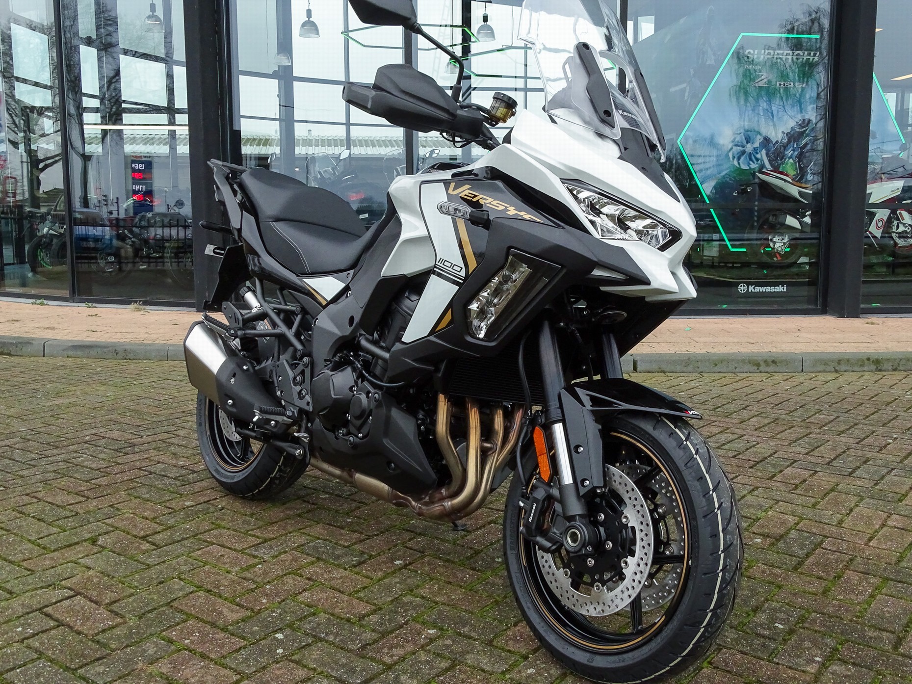 KAWASAKI VERSYS 1100 SE
