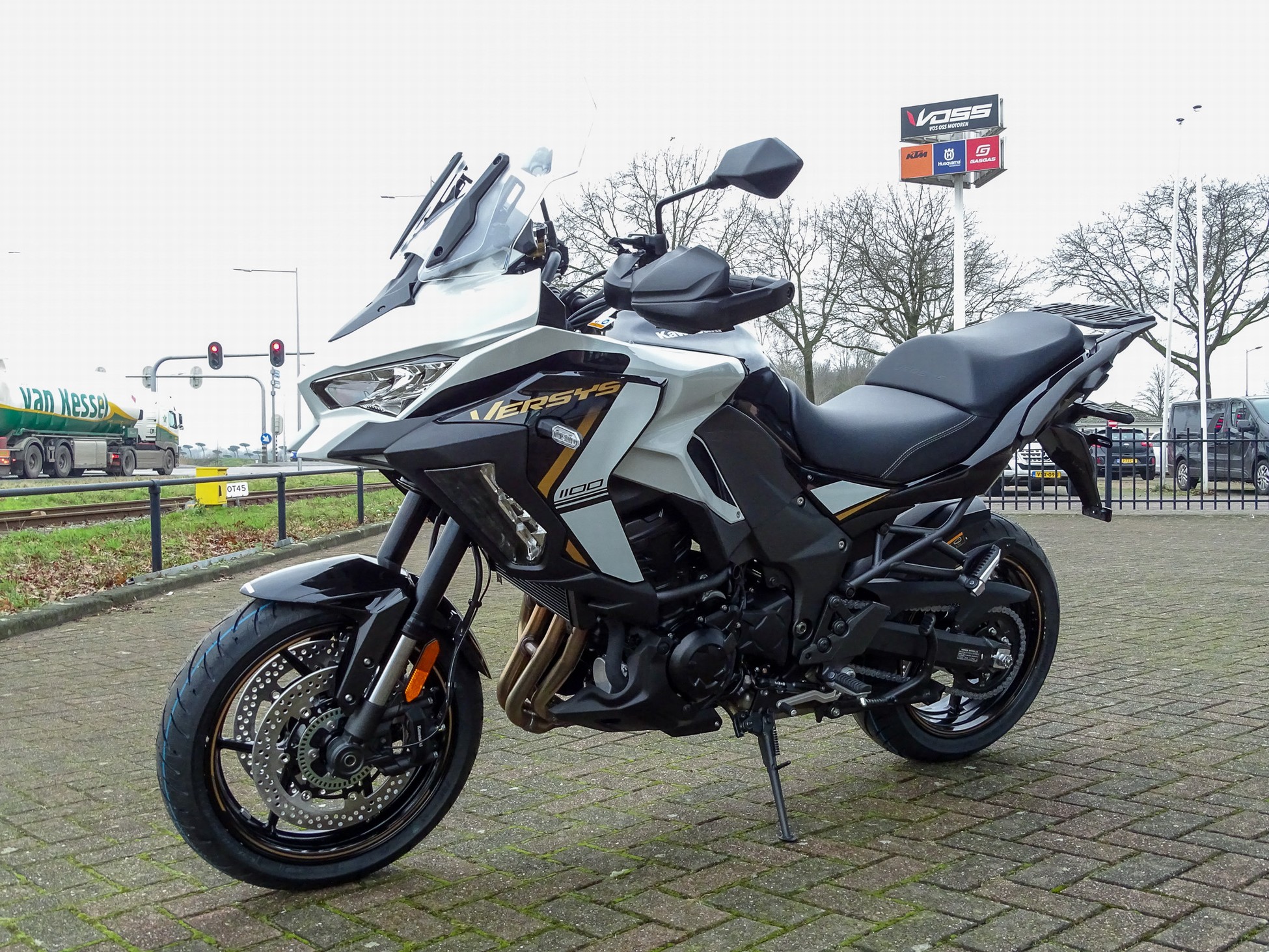KAWASAKI VERSYS 1100 SE