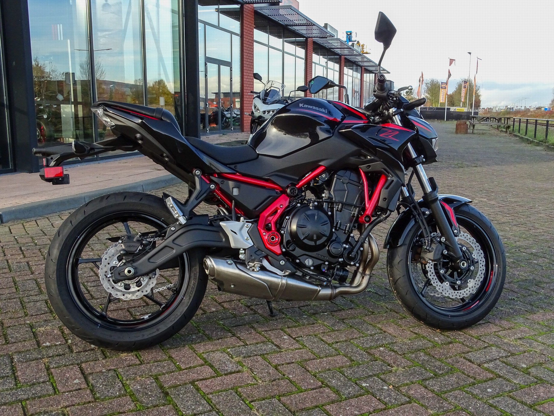 KAWASAKI Z650