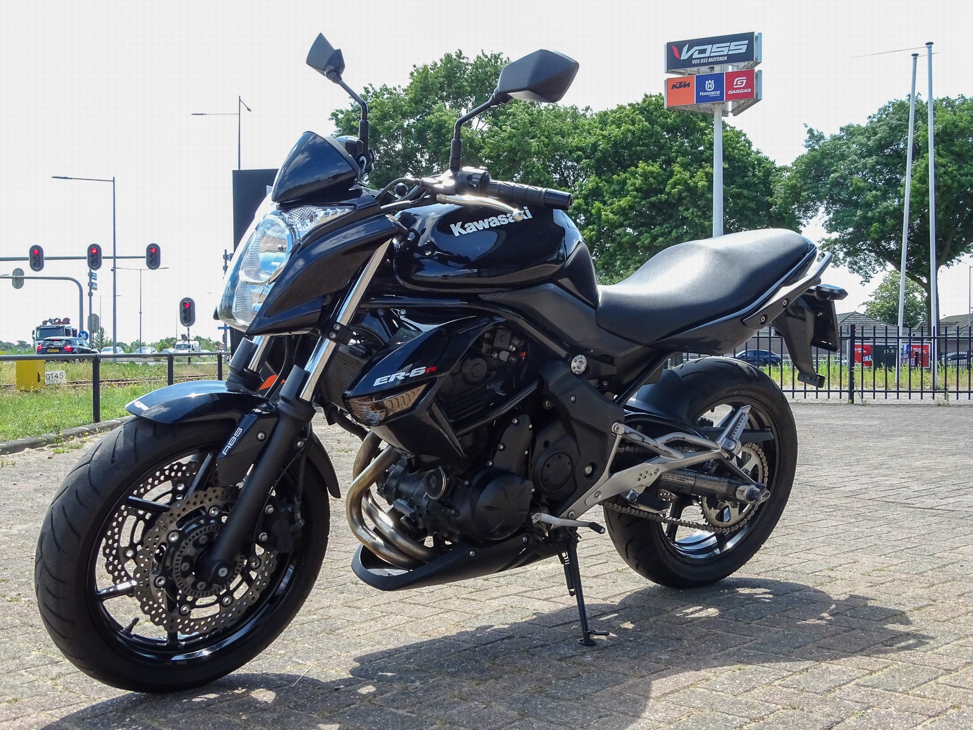 KAWASAKI ER-6N ABS