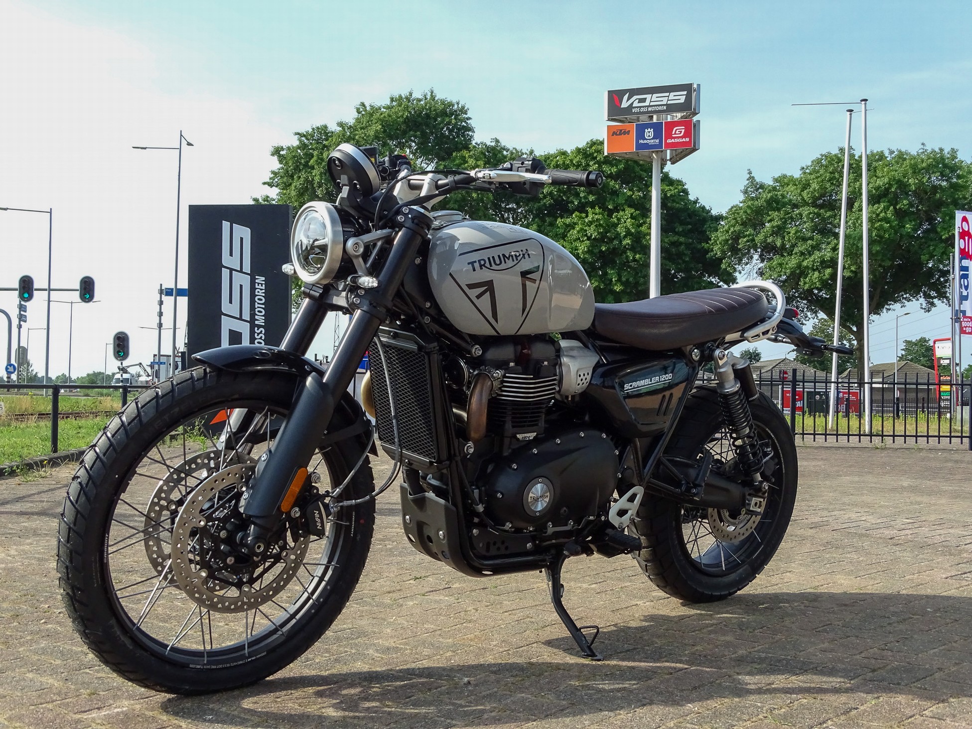 TRIUMPH SCRAMBLER 1200 X