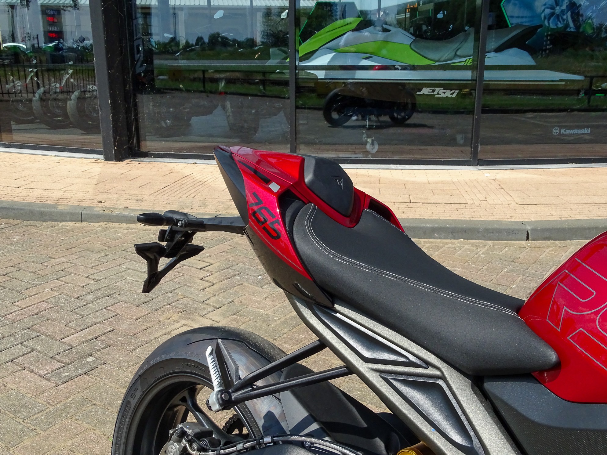 TRIUMPH STREET TRIPLE RS