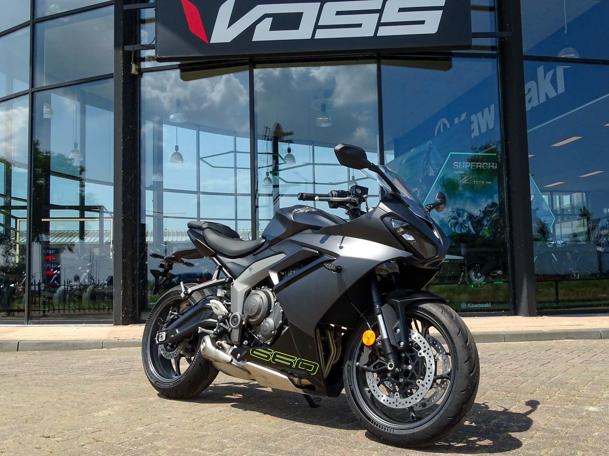TRIUMPH DAYTONA 660