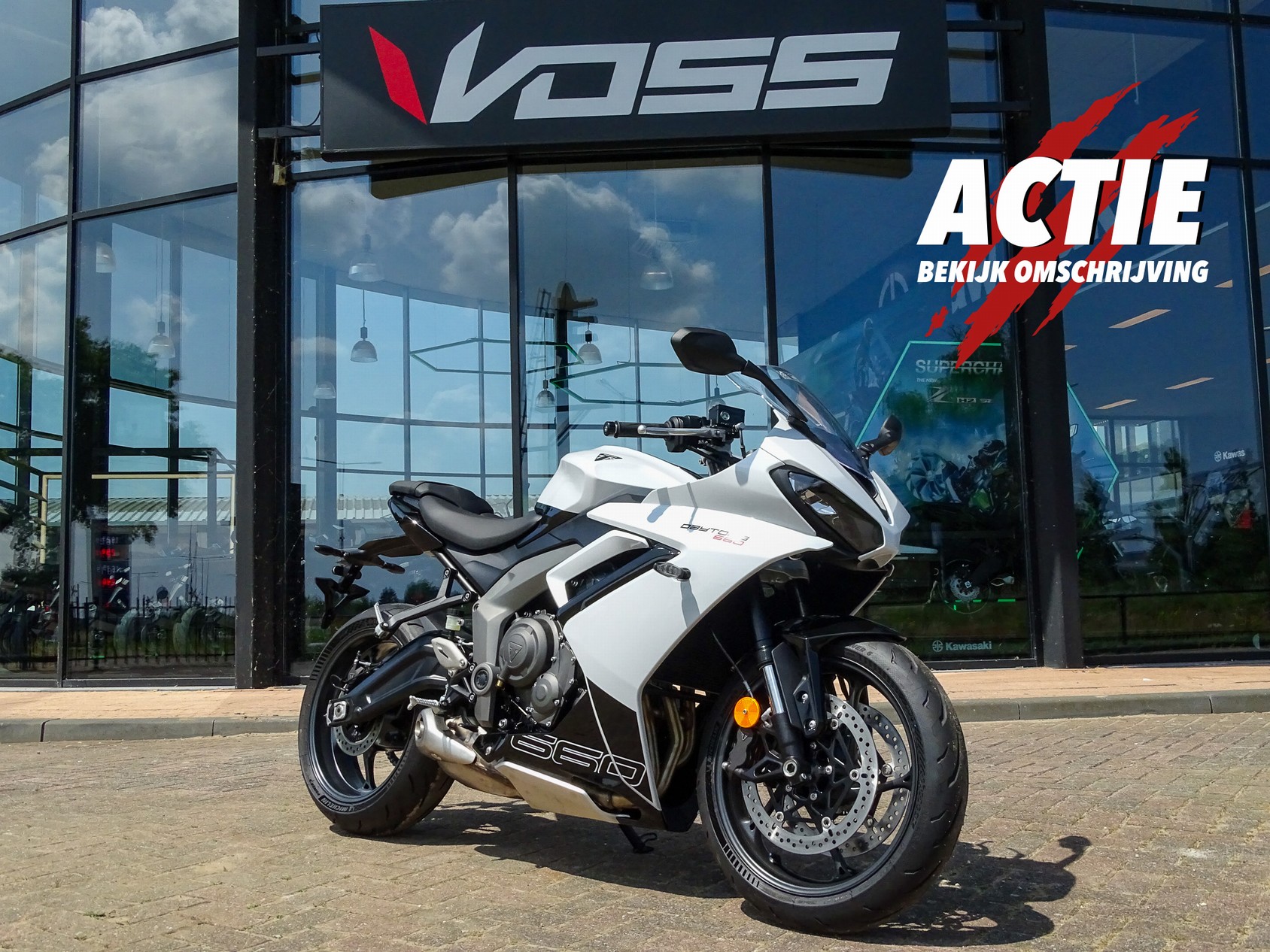 TRIUMPH DAYTONA 660