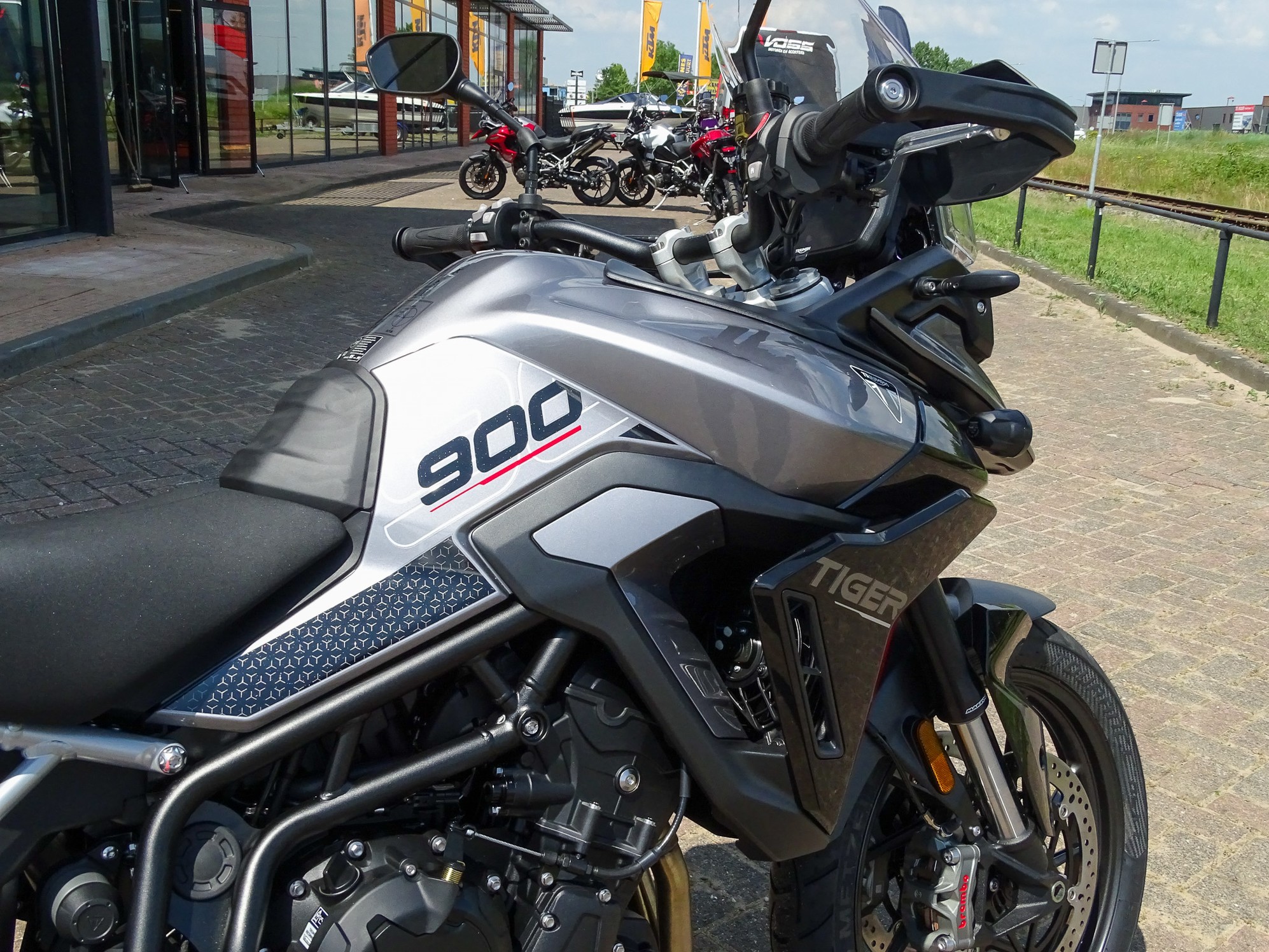 TRIUMPH TIGER 900 GT PRO