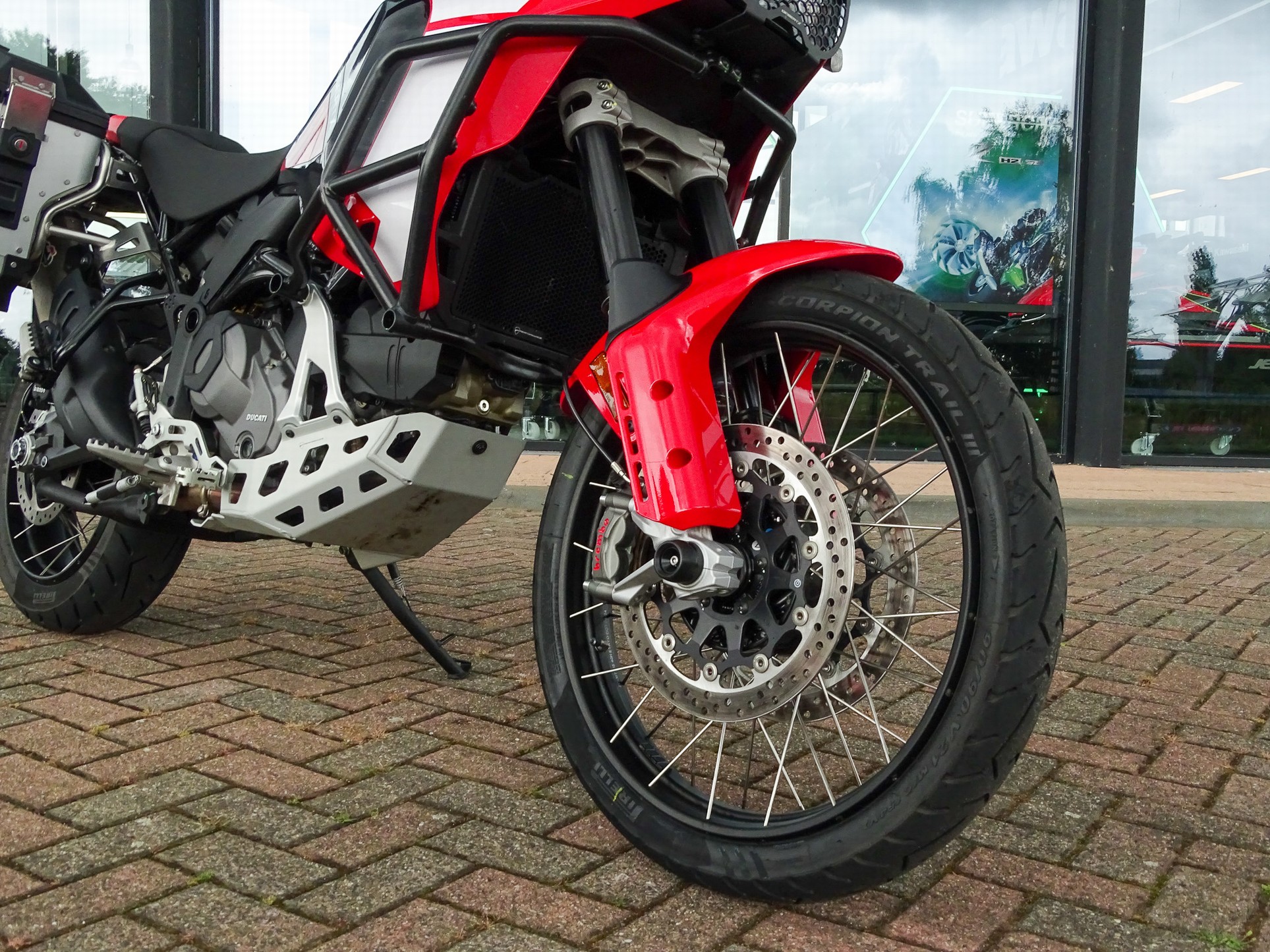 DUCATI DESERTX