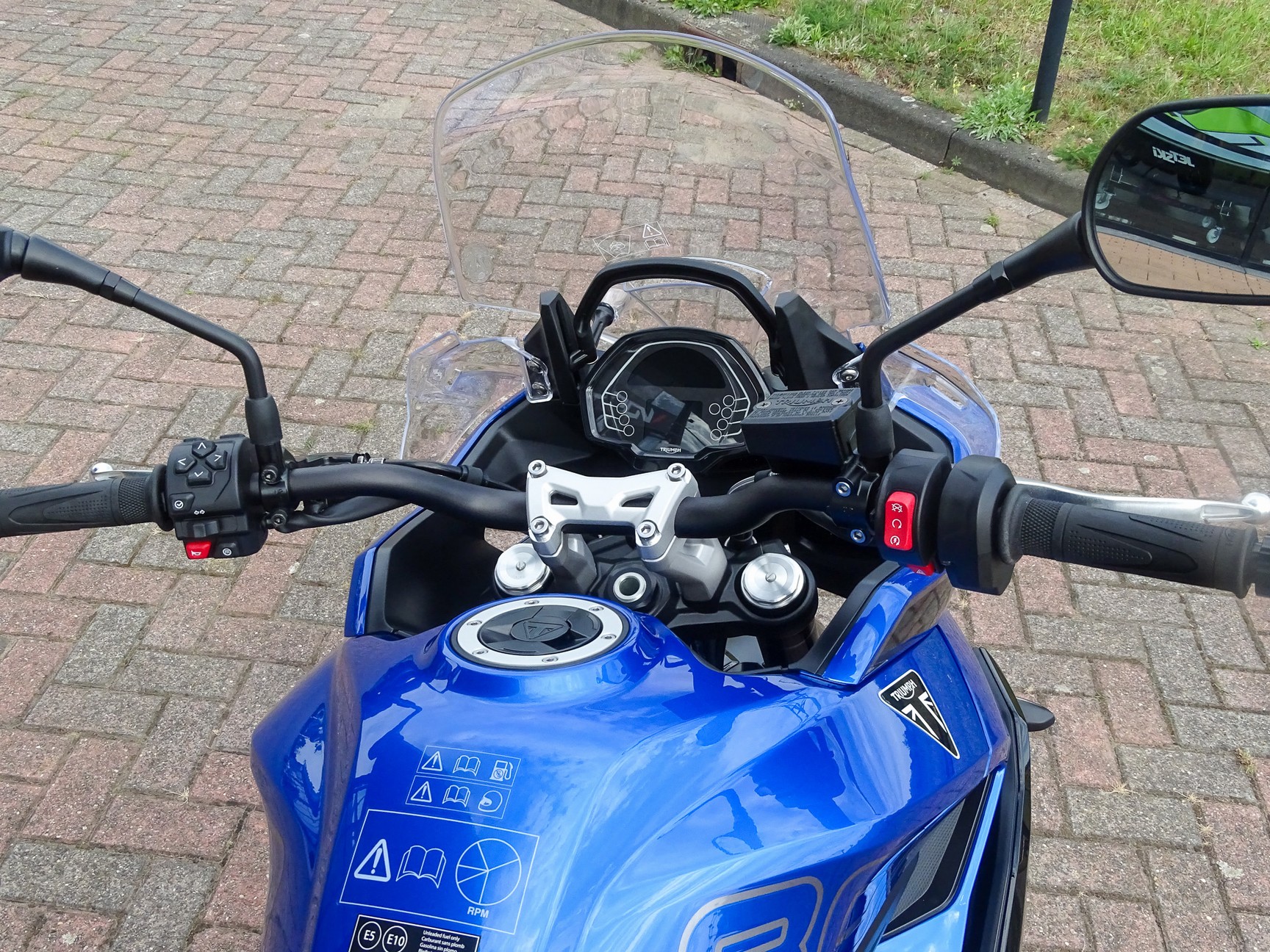 TRIUMPH TIGER SPORT 800