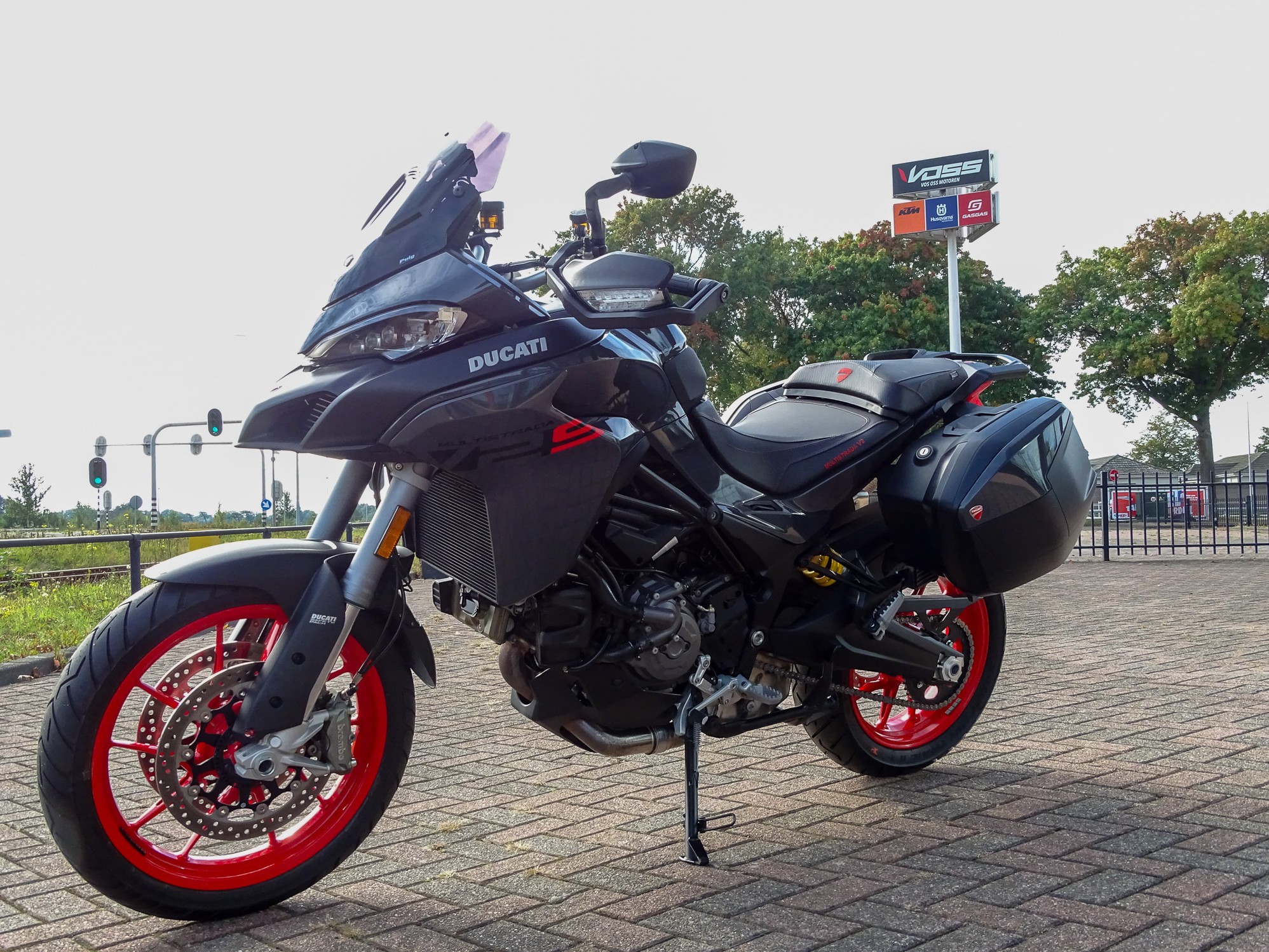 DUCATI MULTISTRADA V2 S