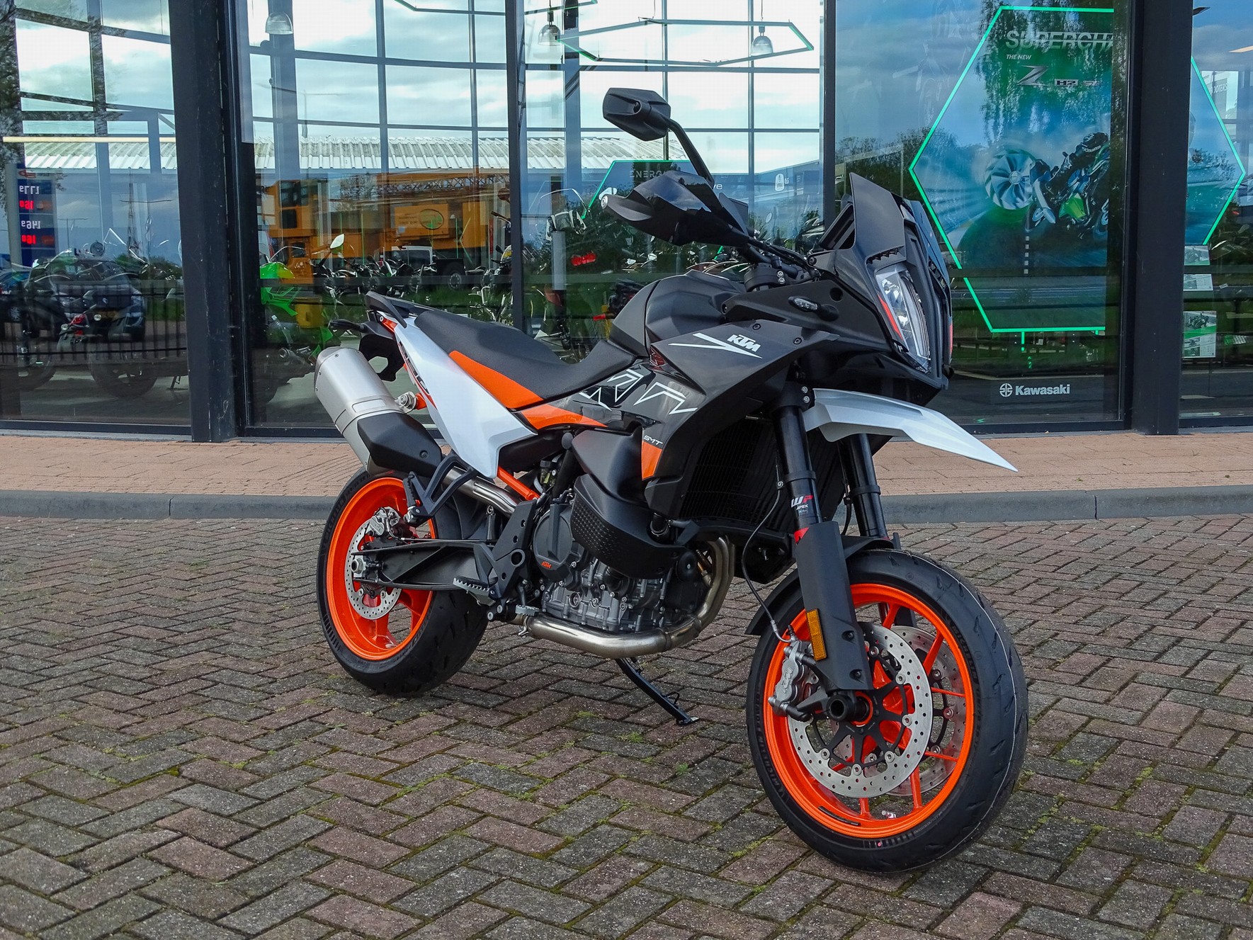 KTM 890 SMT