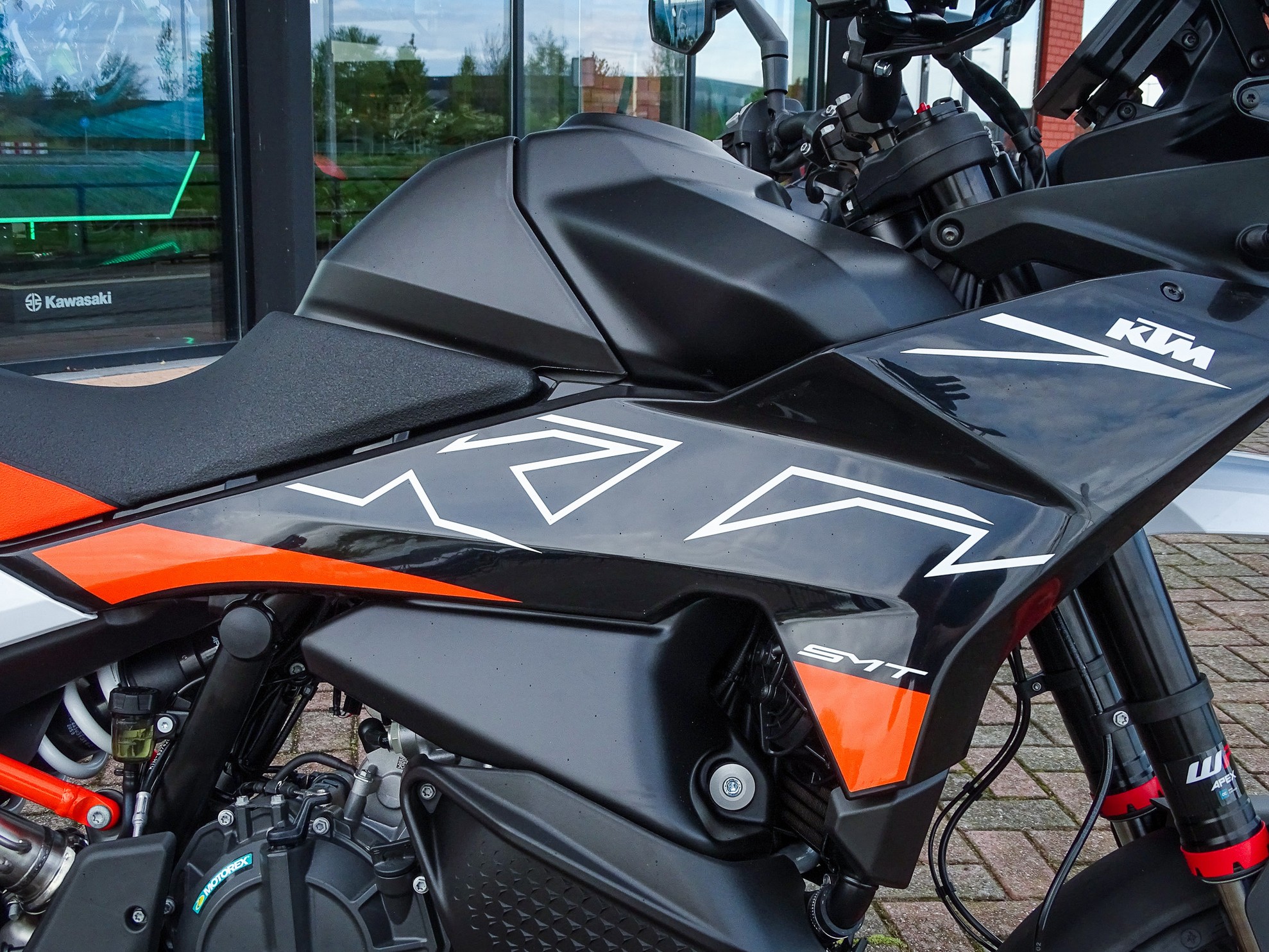 KTM 890 SMT