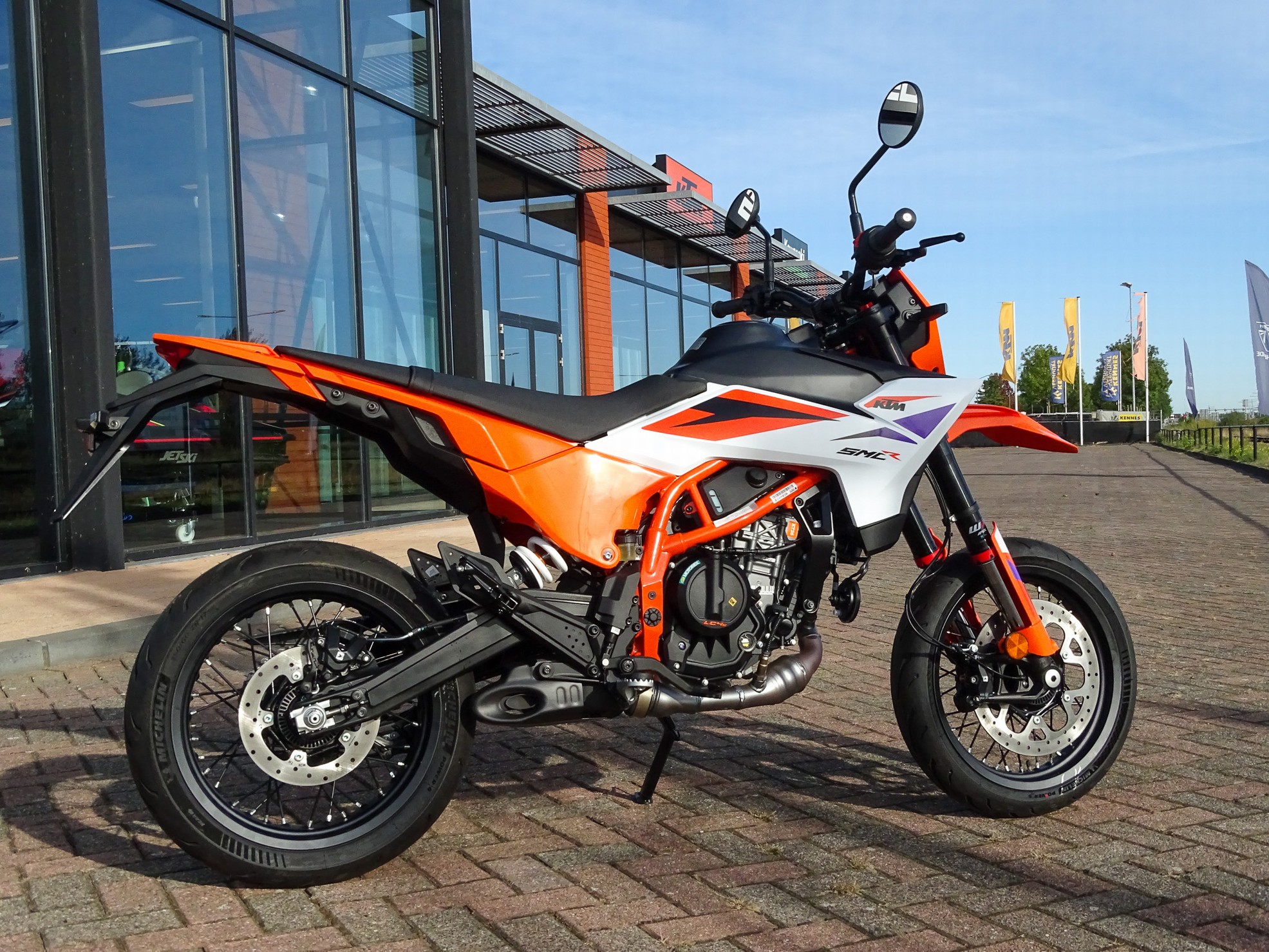 KTM 390 SMC R