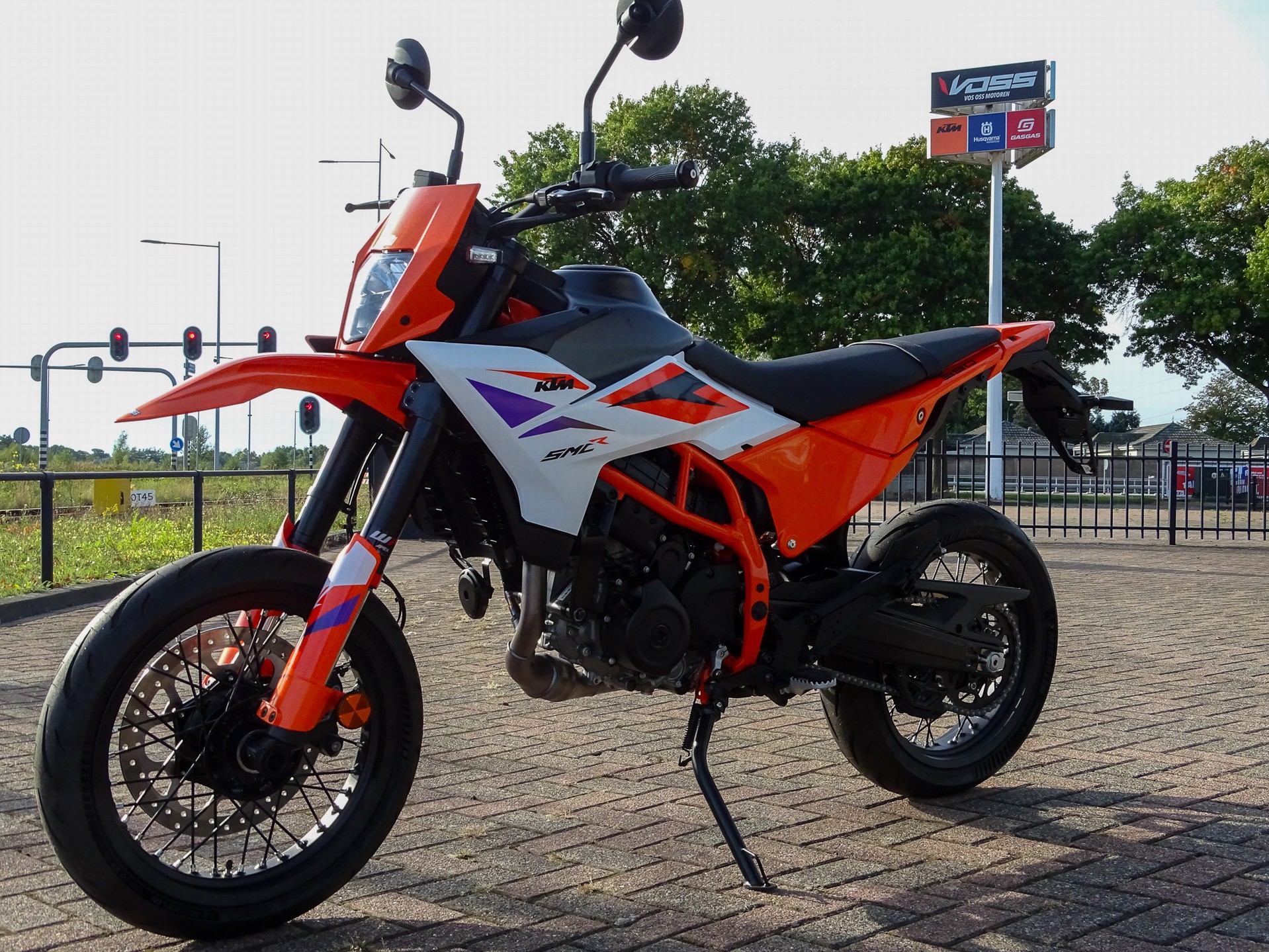KTM 390 SMC R