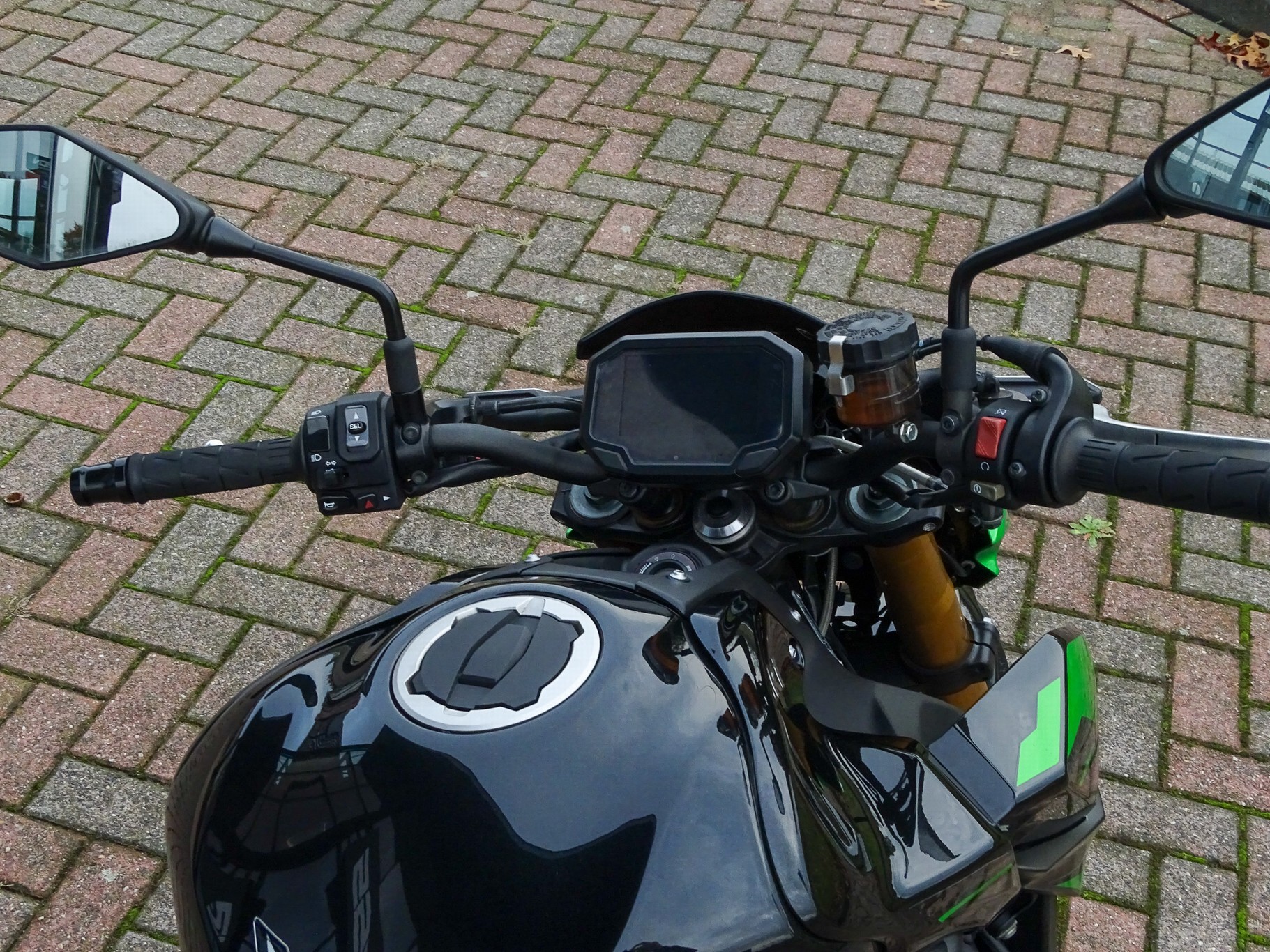 KAWASAKI Z900 SE PERFORMANCE