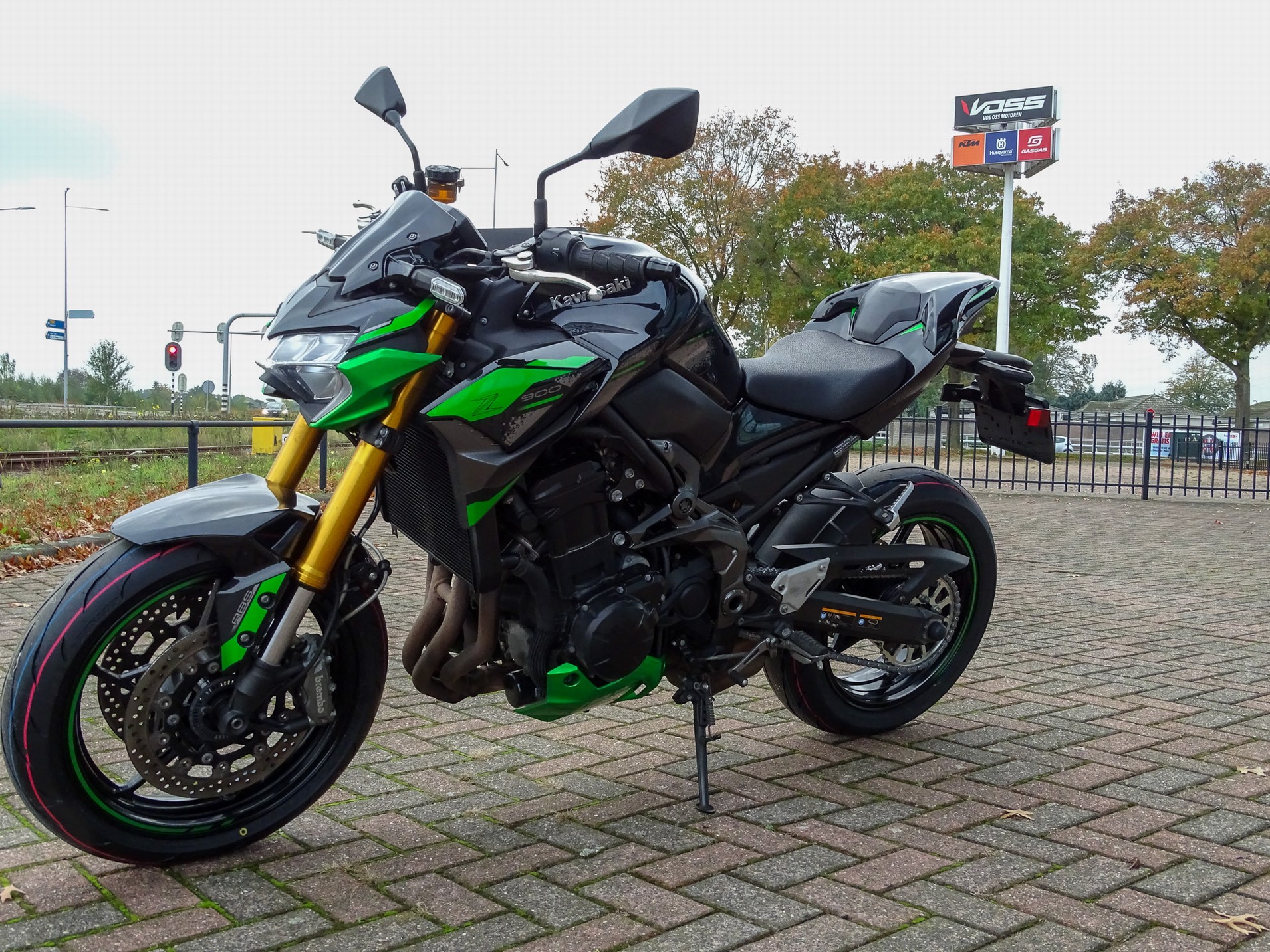 KAWASAKI Z900 SE PERFORMANCE