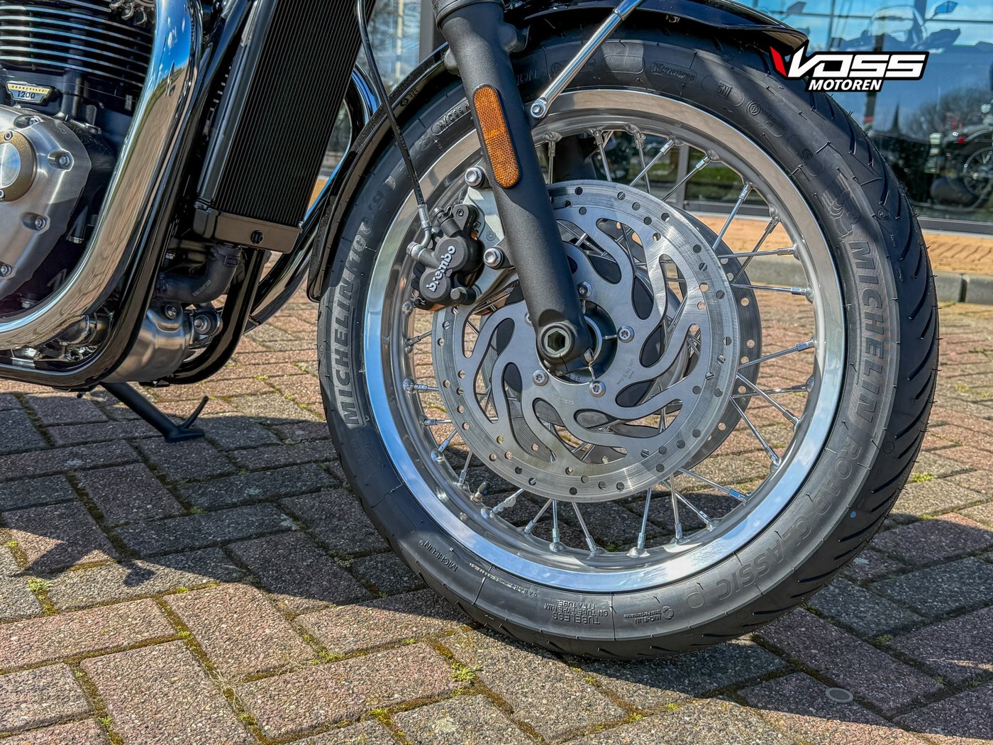 TRIUMPH BONNEVILLE T120