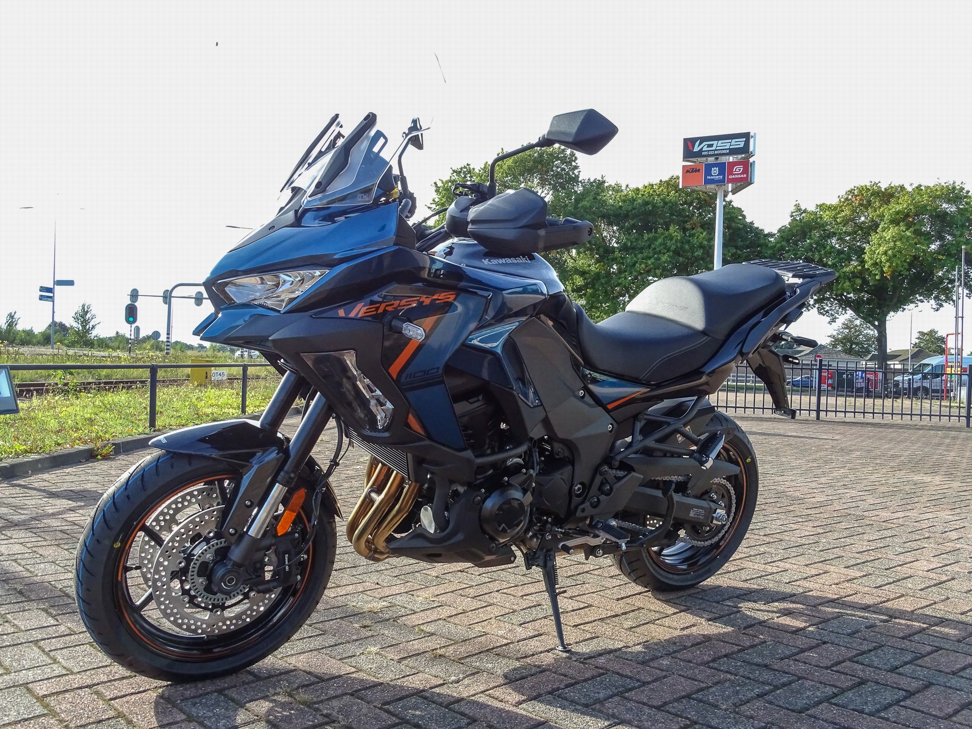 KAWASAKI VERSYS 1100 SE