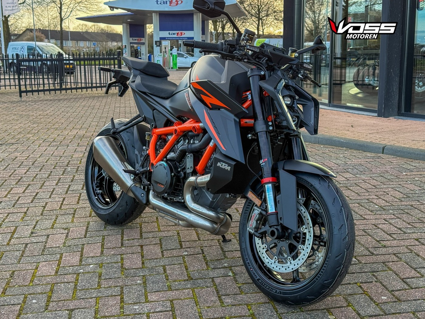 KTM 1390 SUPER DUKE R