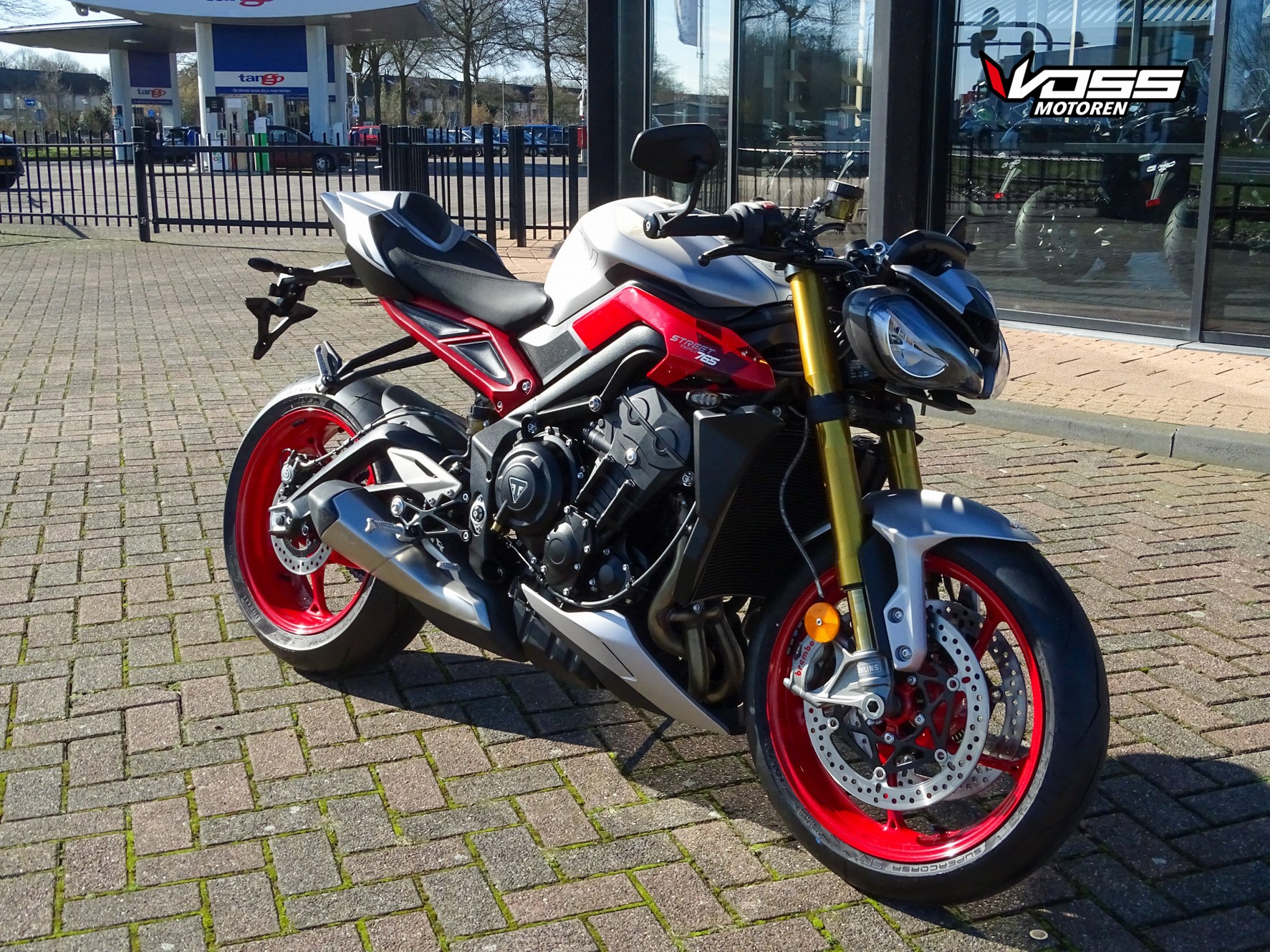 TRIUMPH STREET TRIPLE 765 RX