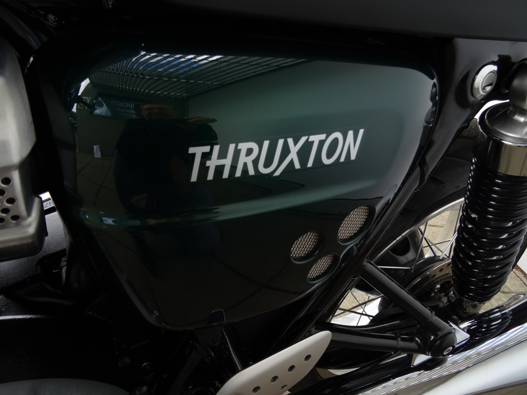 TRIUMPH - Thruxton