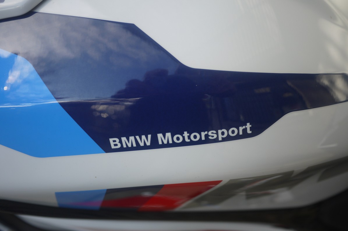 BMW - M 1000 RR