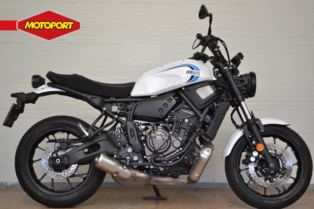 YAMAHA - XSR 700