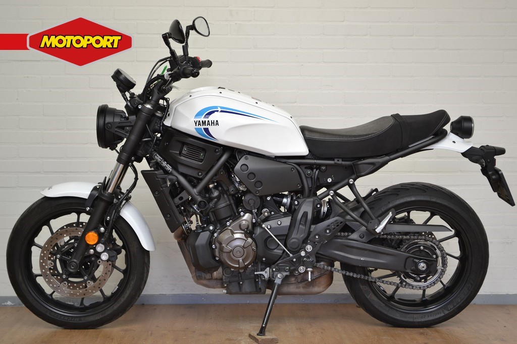 YAMAHA - XSR 700