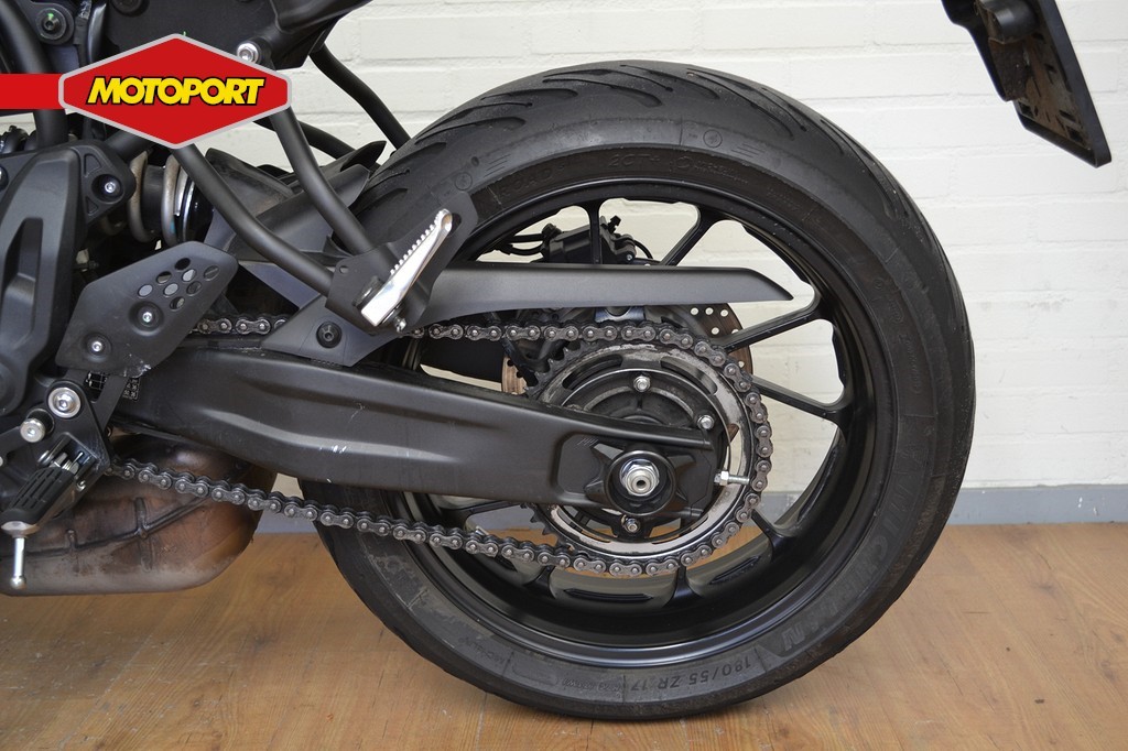 YAMAHA - XSR 700