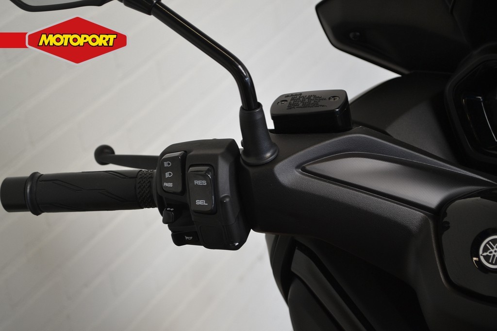 YAMAHA - XMAX 300