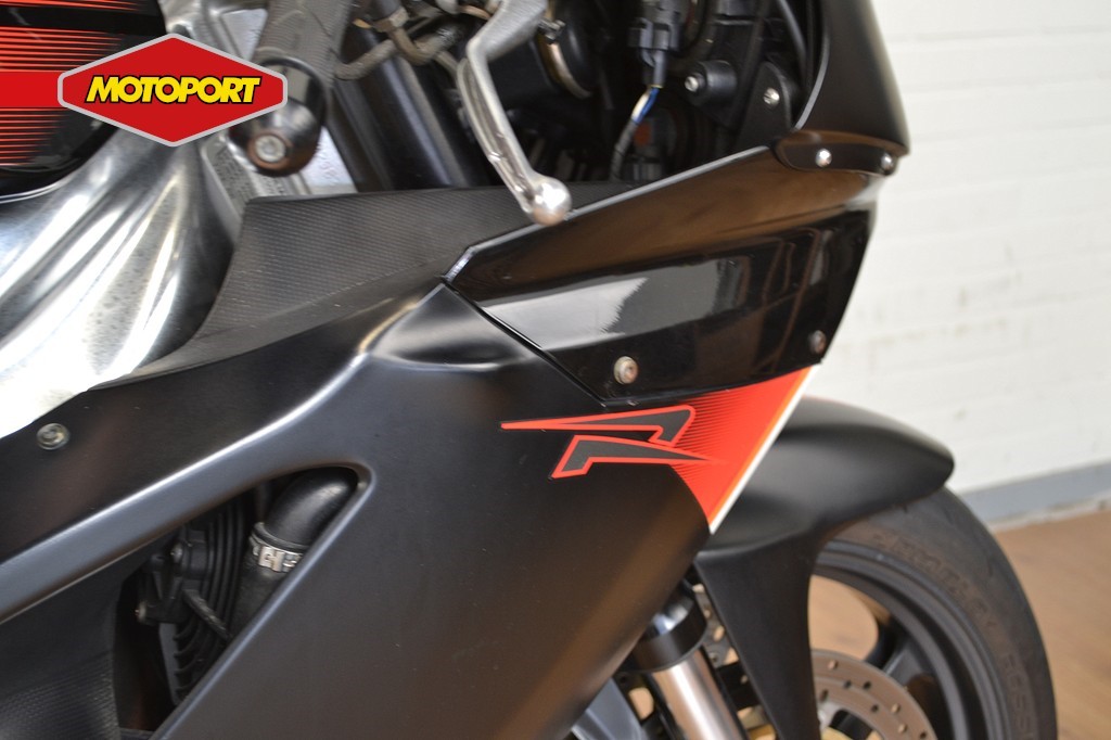 APRILIA - RSV 1000 R