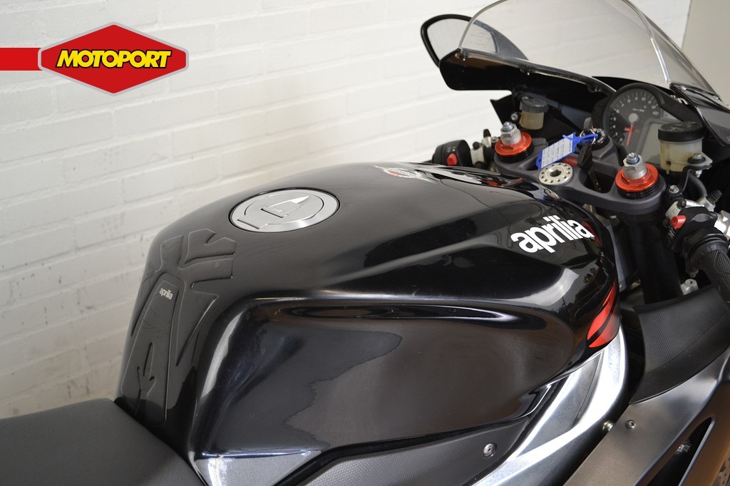 APRILIA - RSV 1000 R