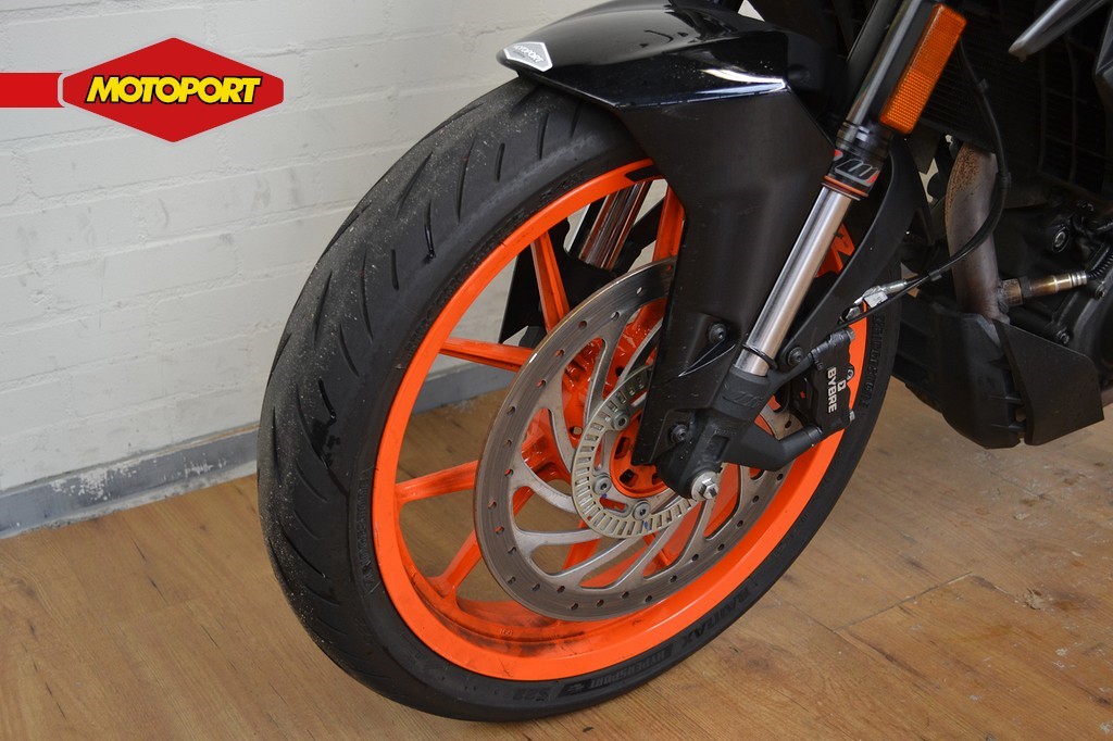 KTM - 390 Duke ABS