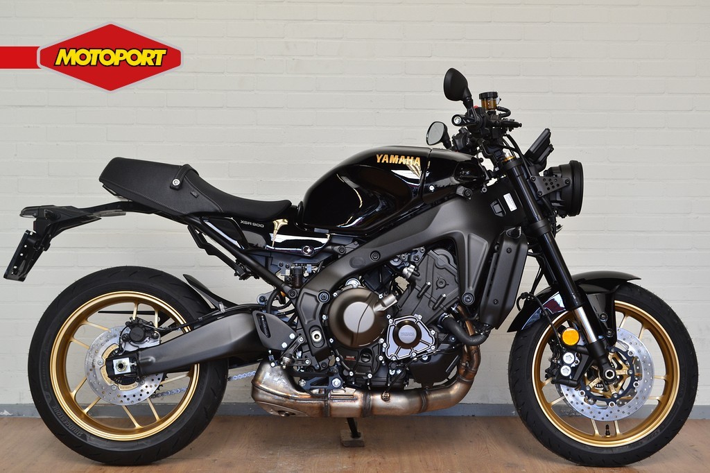YAMAHA - XSR 900