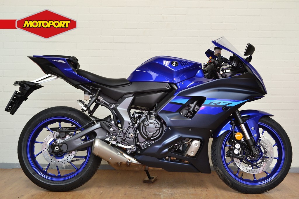YAMAHA - R7