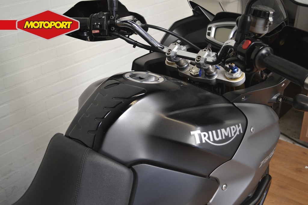 TRIUMPH - Tiger 1050 ABS