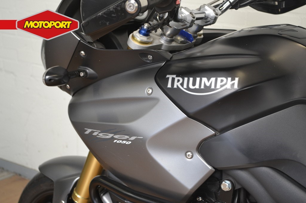 TRIUMPH - Tiger 1050 ABS
