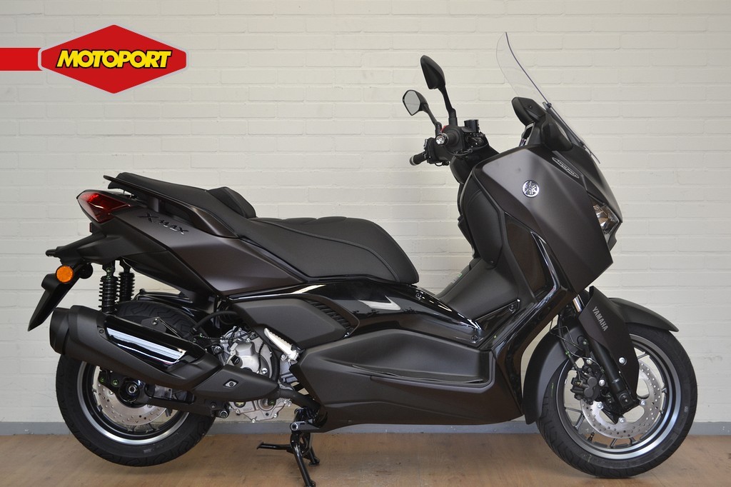 YAMAHA - XMAX 300 TECH MAX+