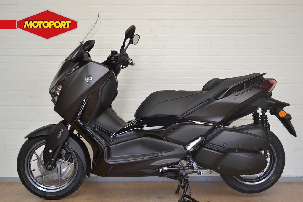 YAMAHA - XMAX 300 TECH MAX+