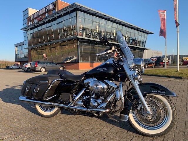 HARLEY-DAVIDSON - FLHRCI ROADKING ROAD KING