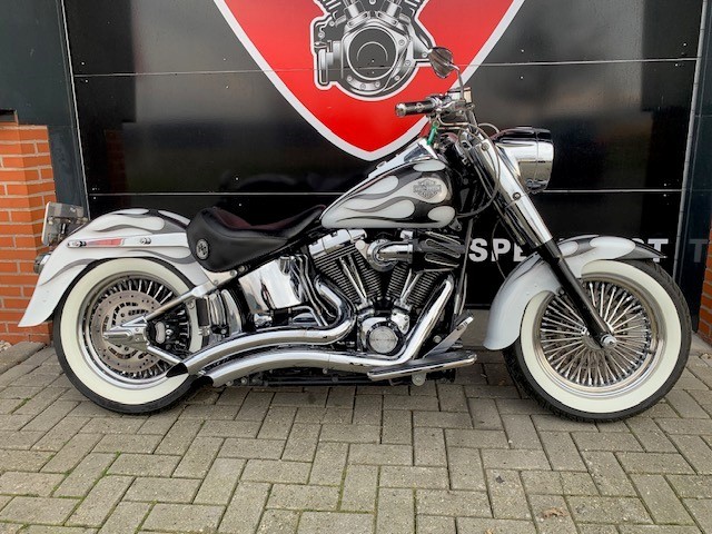 HARLEY-DAVIDSON - FLSTN SOFTAIL FLSTF FLSTC FAT