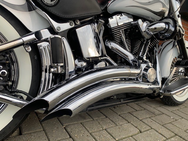 HARLEY-DAVIDSON - FLSTN SOFTAIL FLSTF FLSTC FAT