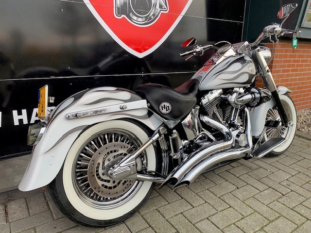 HARLEY-DAVIDSON - FLSTN SOFTAIL FLSTF FLSTC FAT