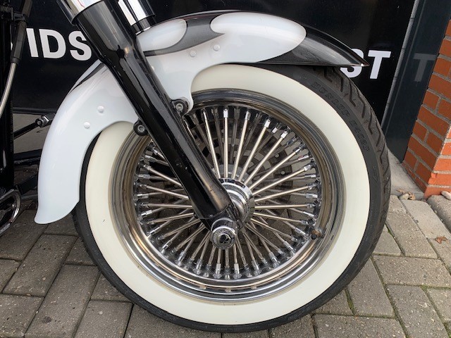 HARLEY-DAVIDSON - FLSTN SOFTAIL FLSTF FLSTC FAT