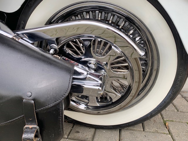 HARLEY-DAVIDSON - FLSTN SOFTAIL FLSTF FLSTC FAT