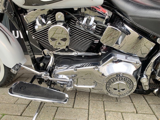 HARLEY-DAVIDSON - FLSTN SOFTAIL FLSTF FLSTC FAT