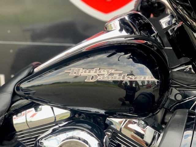 HARLEY-DAVIDSON - FLHXS STREETGLIDE FLHX M8
